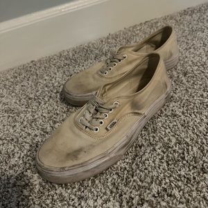 “VANS Authentic Shoe. DISTRESSED. Men’s 10.5